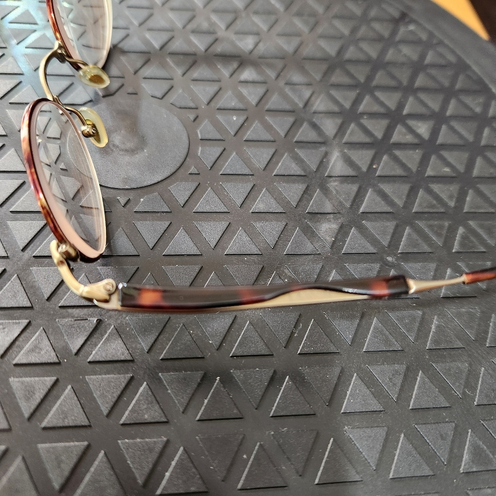 LANVIN EYEGLASSES WONMENS. - Picture 7 of 15
